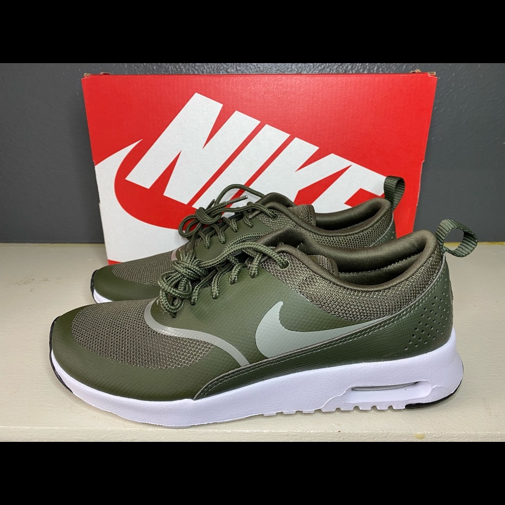 Women’s Nike Air Max Thea